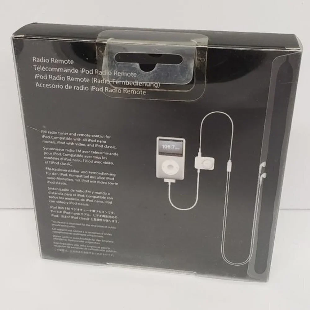 Apple iPod Radio Tuner and Remote Control Wired EarPods - Picture 2 of 4